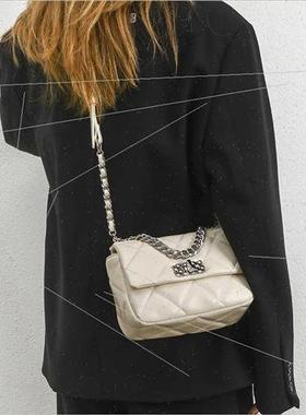 Loves small aroma diamond lattice chain bag bag female 2023