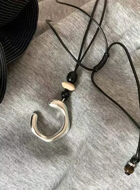 不规则C型哑光金属吊坠长款项链小众设计个性百搭气质项链长项链