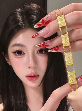 原创闪烁的眼睛系列2026新款小众设计精致锆石方块手链设计首饰女