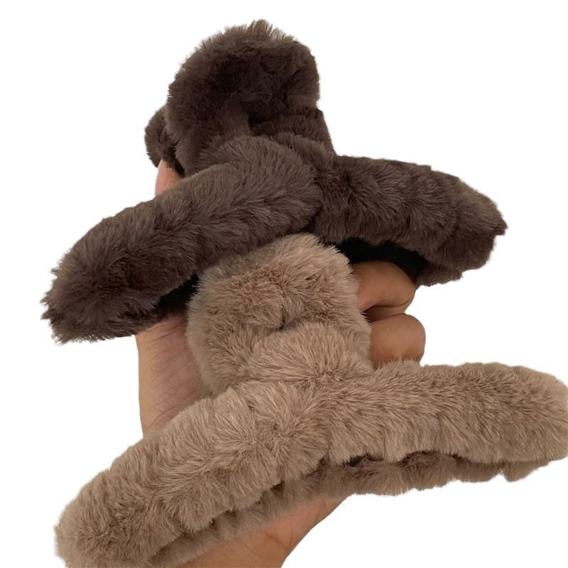 韩国美拉德毛绒盘发抓夹鲨鱼夹感后脑勺发量多超大号毛毛发夹,淘宝优惠券,粉丝福利购,淘宝优惠卷