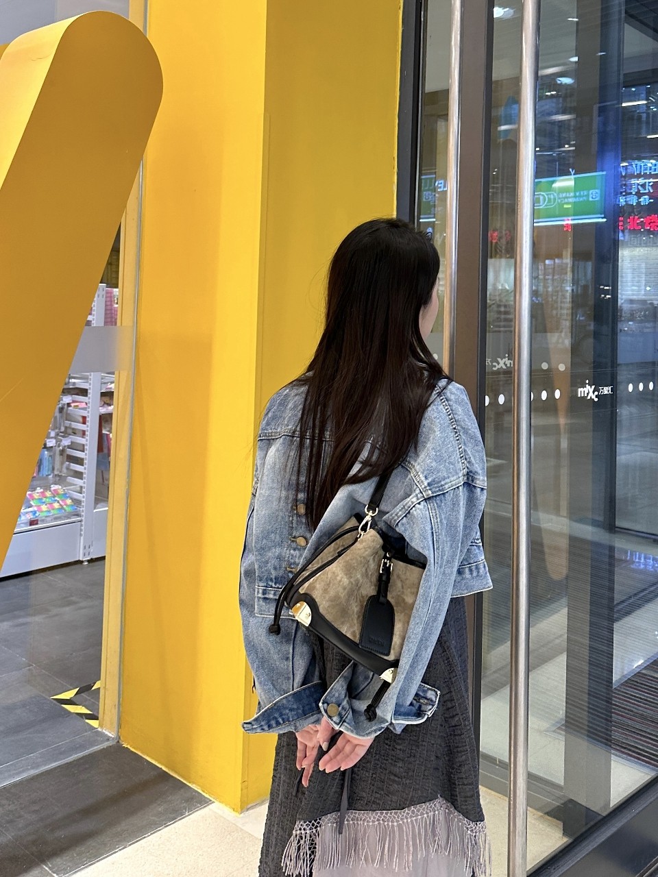 徐梦洁六姊妹同款 南风chio旗舰水桶包包女2025新款夏季单肩斜挎,淘宝优惠券,粉丝福利购,淘宝优惠卷