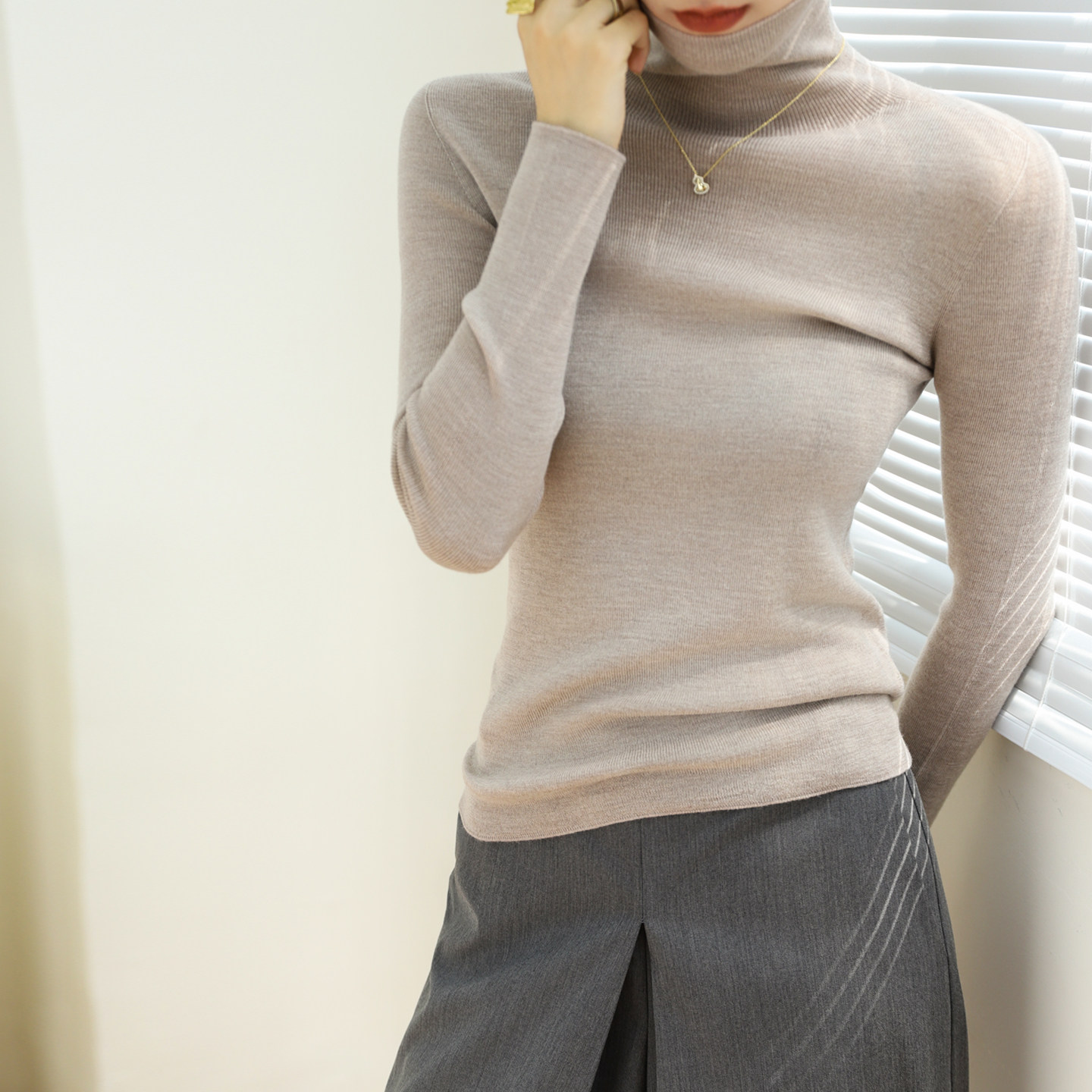 扬子纱羊毛打底衫女2025新款粉色高端品牌内搭超好看软糯针织上衣,淘宝优惠券,粉丝福利购,淘宝优惠卷