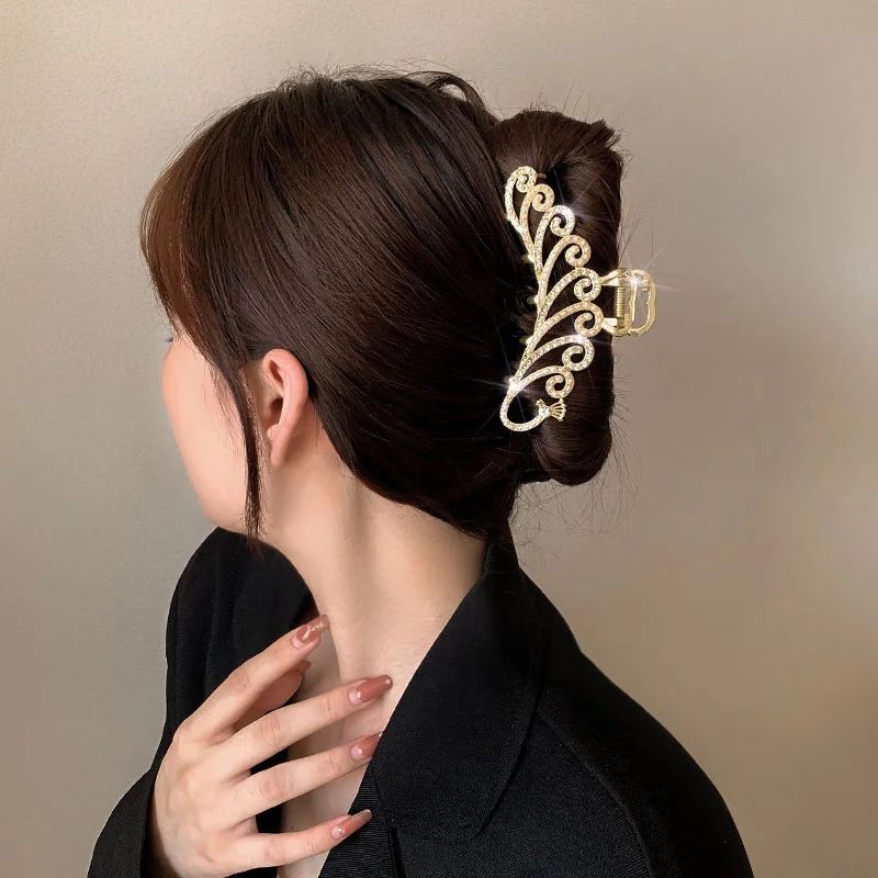 Large Hair Claw Geometric Hollow Metal Shark Clip Hairpin fo - 图1