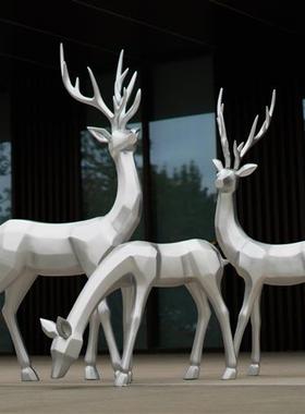 仿不锈钢鹿雕塑摆件银色金属梅花鹿酒店售楼部园林景观道具小品