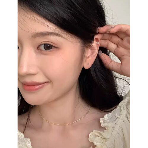 S925纯银迷你粉锆爱心耳钉女小巧精致高级耳环养耳洞睡觉免摘耳饰 - 图2