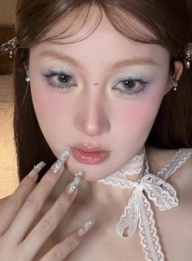 纯欲辣妹叠戴蝴蝶结白色蕾丝飘带