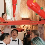 Свадьба, чтобы забрать родственников, Группа жениха жениха жениха, свадьба мыши, дверь, чтобы приветствовать творческую игру для блокировки