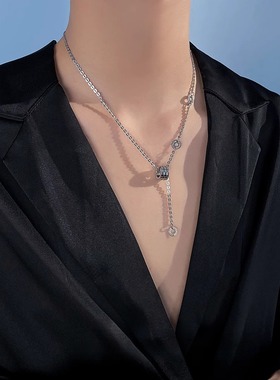 小蛮腰钛钢吊坠项链男高级感痞帅颈链确实小众设计感百搭锁骨链潮