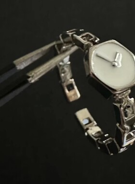 宣宁反向的钟复古小众手表戒指
