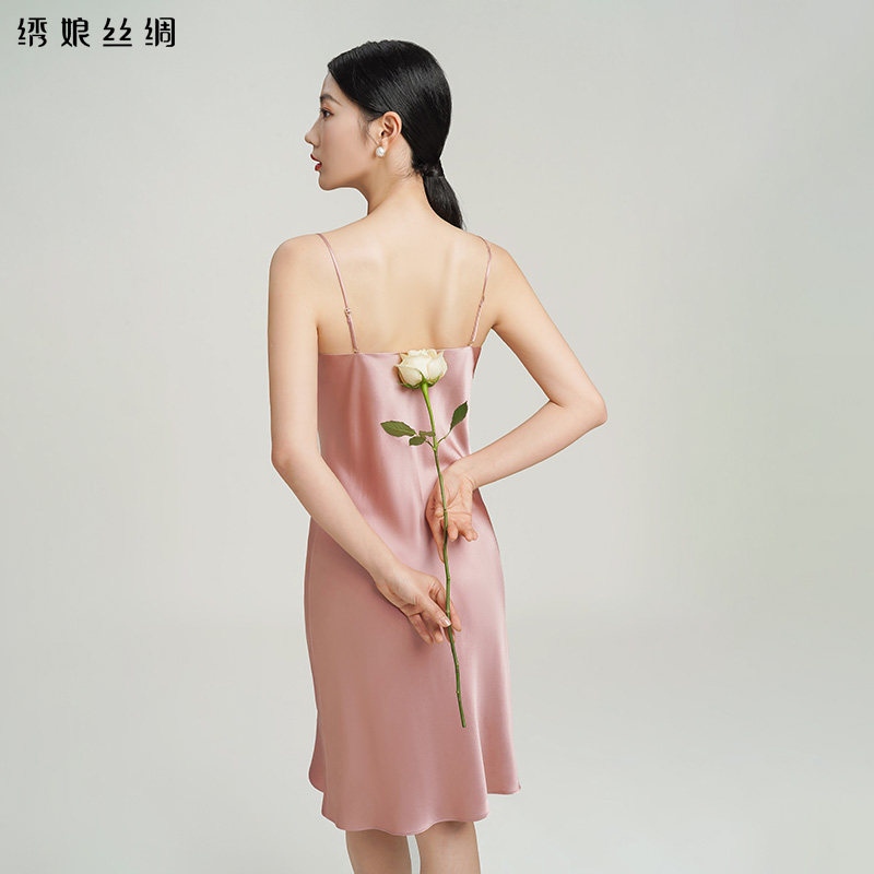 绣娘丝绸(预售)新款桑蚕丝可吊带裙 绣娘丝绸睡裙