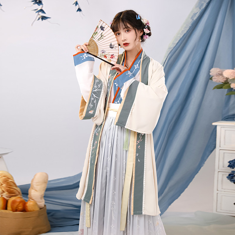 概季皎兰慕蝶原创中国风宋制长汉服 概季汉服