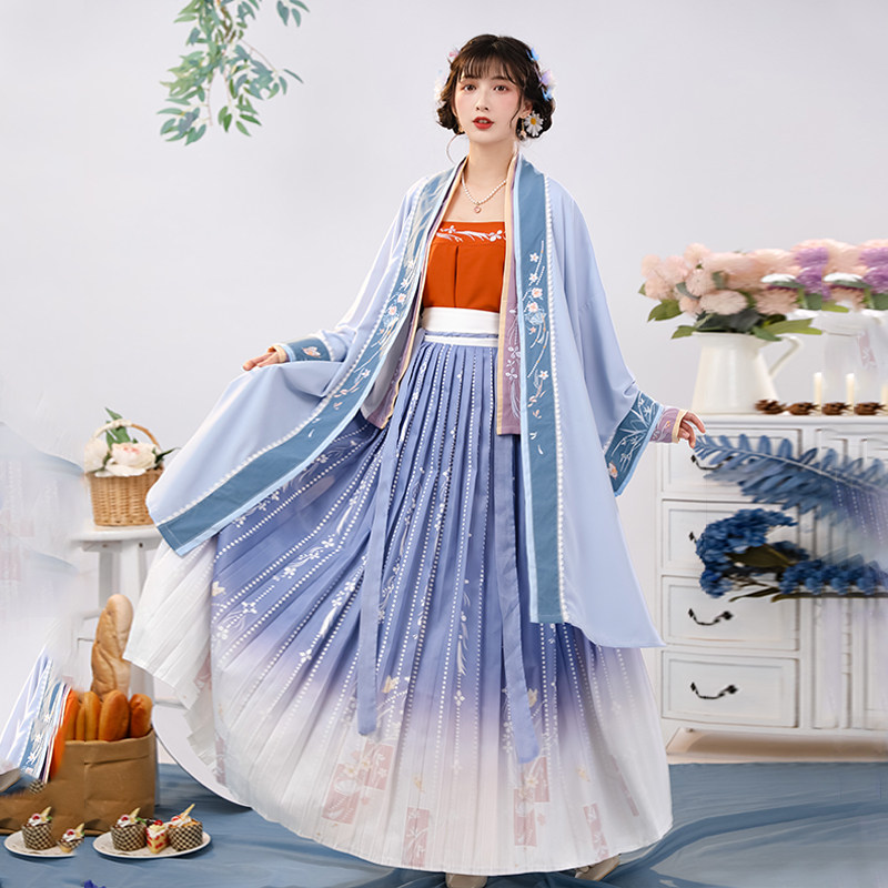 概季皎兰慕蝶原创中国风宋制长汉服 概季汉服