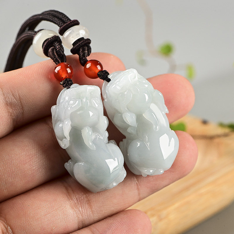 天然a货冰糯种翡翠貔貅玉吊坠项链 由玉所安项坠/吊坠