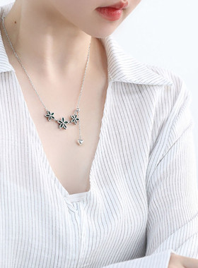 925银花朵项链女休闲风锁骨链女轻奢高级感小众设计链子毛衣链