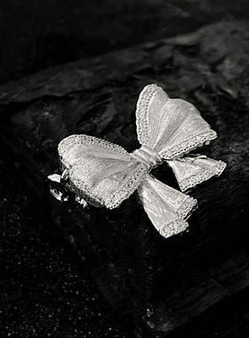 小众设计925银蝴蝶结吊坠