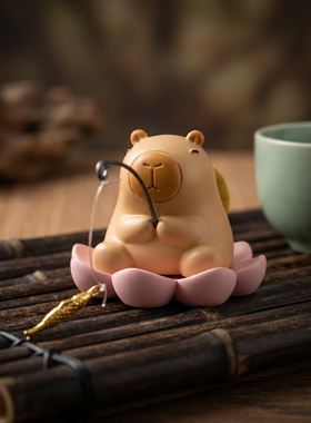 可爱卡皮巴拉毛绒钥匙扣挂饰