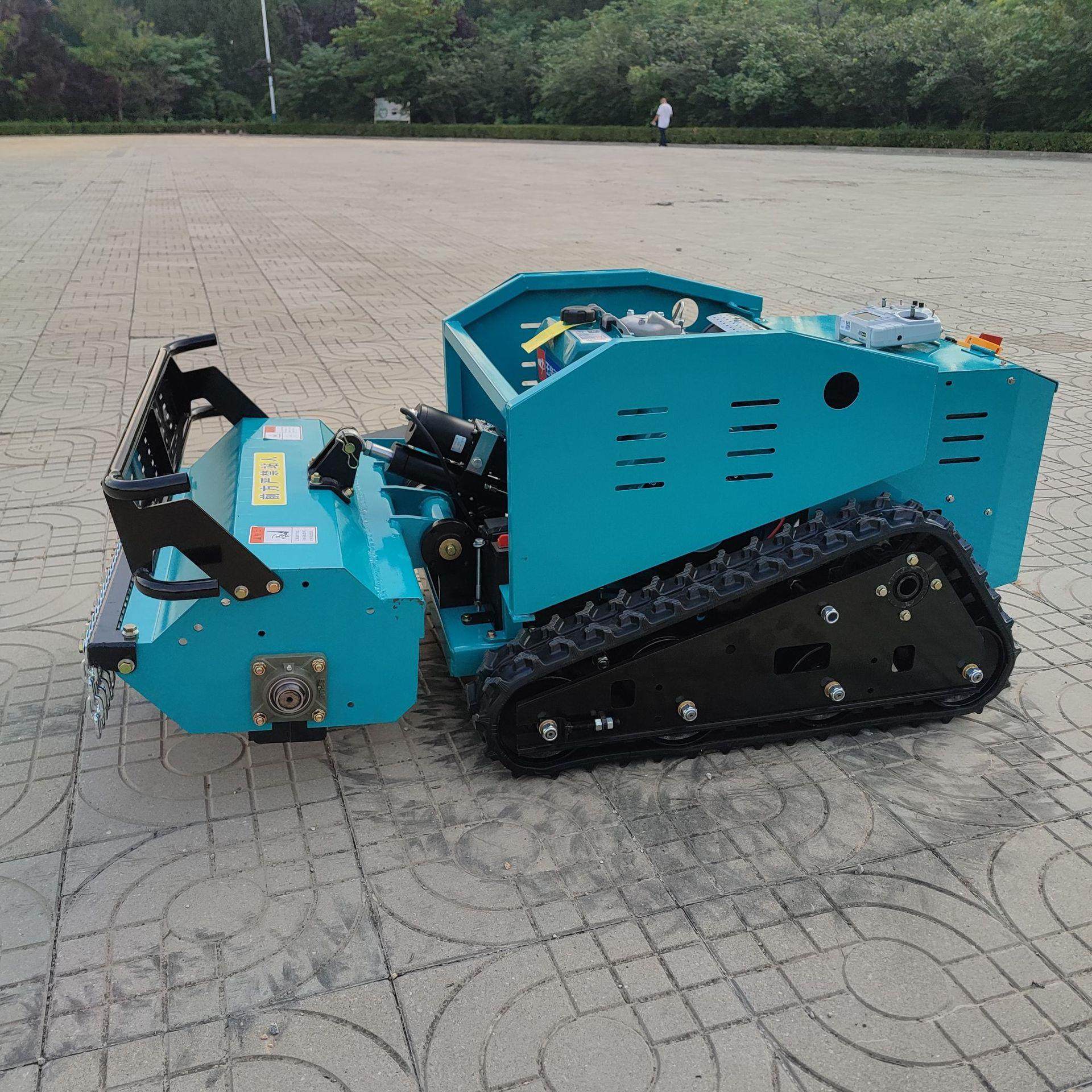 全自动遥控割草机 柴油遥控碎草还田机 山地丘陵爬坡打草割草机,淘宝优惠券,粉丝福利购,淘宝优惠卷