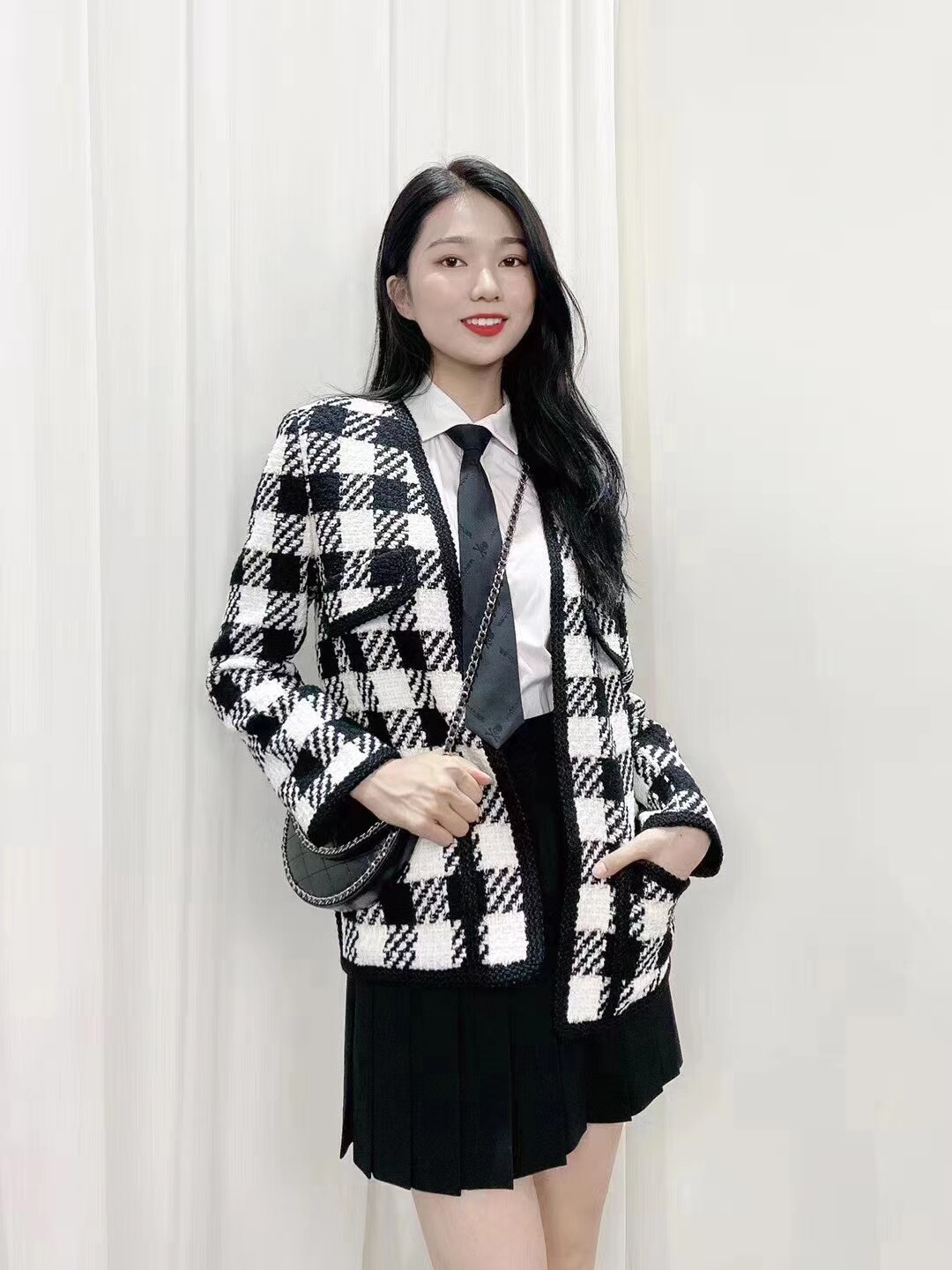 阿玛施旗舰店官网2020秋装女上衣 范芙熙短外套