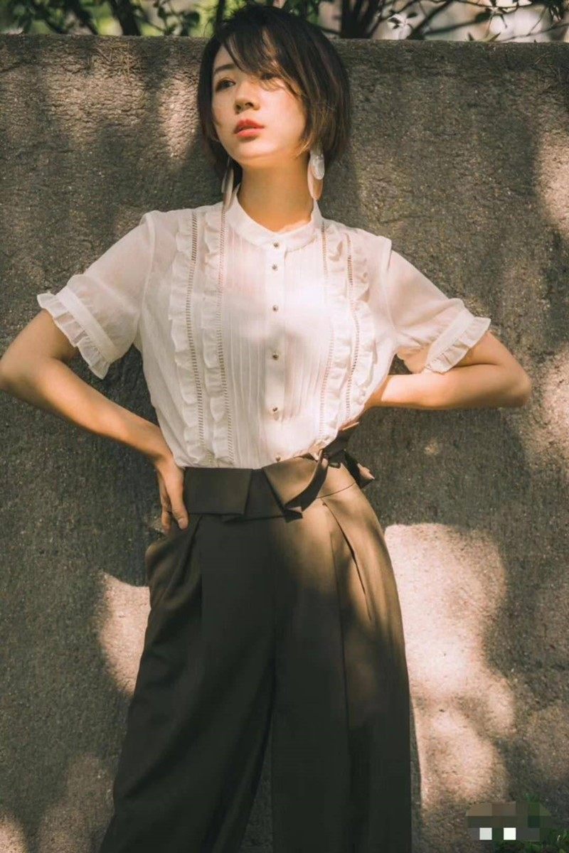 阿玛施旗舰店官网2020春夏正品衬衫 范芙熙衬衫