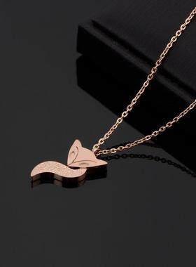钛钢镀18k玫瑰金色项链女小狐狸彩金项链锁骨链可爱不掉色