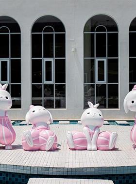 大型玻璃钢几何兔子雕塑动物灯笼兔摆件公园草坪商场售楼部装饰品