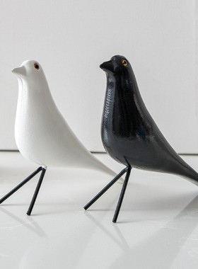 北欧木质小鸟摆件手工绘画仿真小鸟客厅摆设家居橱窗柜台装饰定制