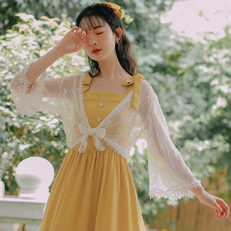  温嘉美蕾丝衫/雪纺衫