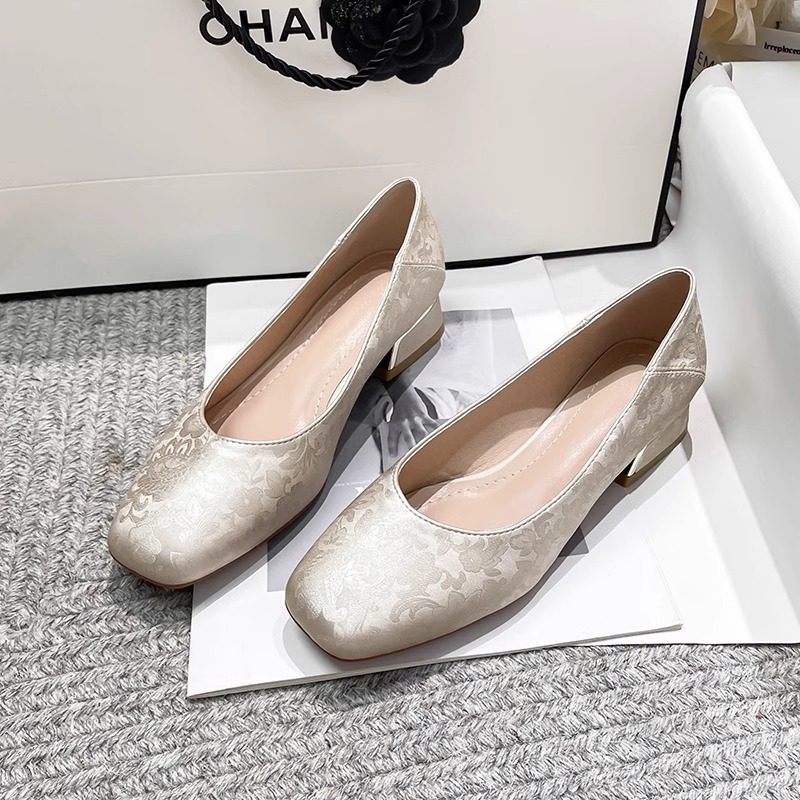 新中式国风复古单鞋女伴娘中跟方头法式旗袍鞋气质粗跟豆豆鞋,淘宝优惠券,粉丝福利购,淘宝优惠卷