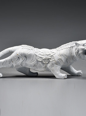 白色金属虎摆件十二生肖虎家居摆件办公室电视柜玄关装饰品工艺品