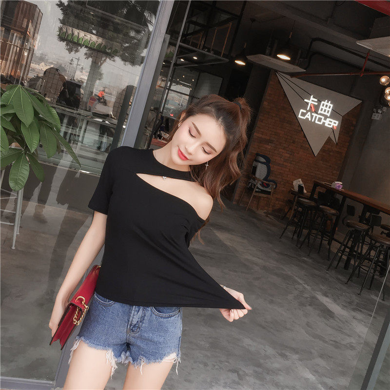 黑色短袖女棉t小心机锁骨露肩韩版 炫魅影T恤
