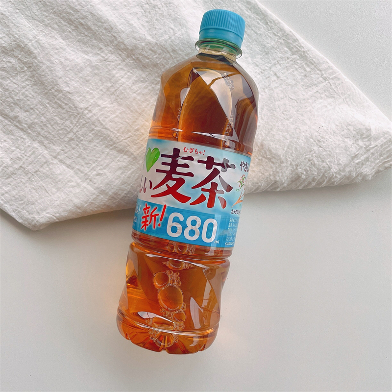 日本进口SUNTORY三得利GREEN DAKARA温和大麦茶清凉饮料680mlX4瓶-图1