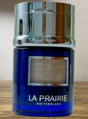 LaPrairie蓝鱼子精华粉底液