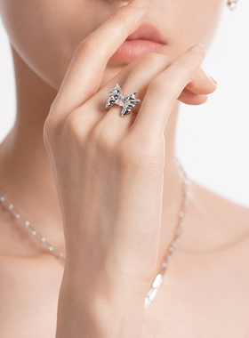 个性轻奢戒指女蝴蝶结绿锆食指戒