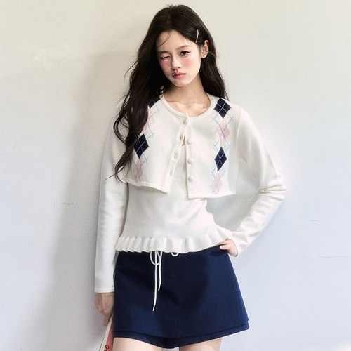 fragileheart易碎商店·几何雪迹 韩系简约修身菱格开衫吊带套装 - 图0