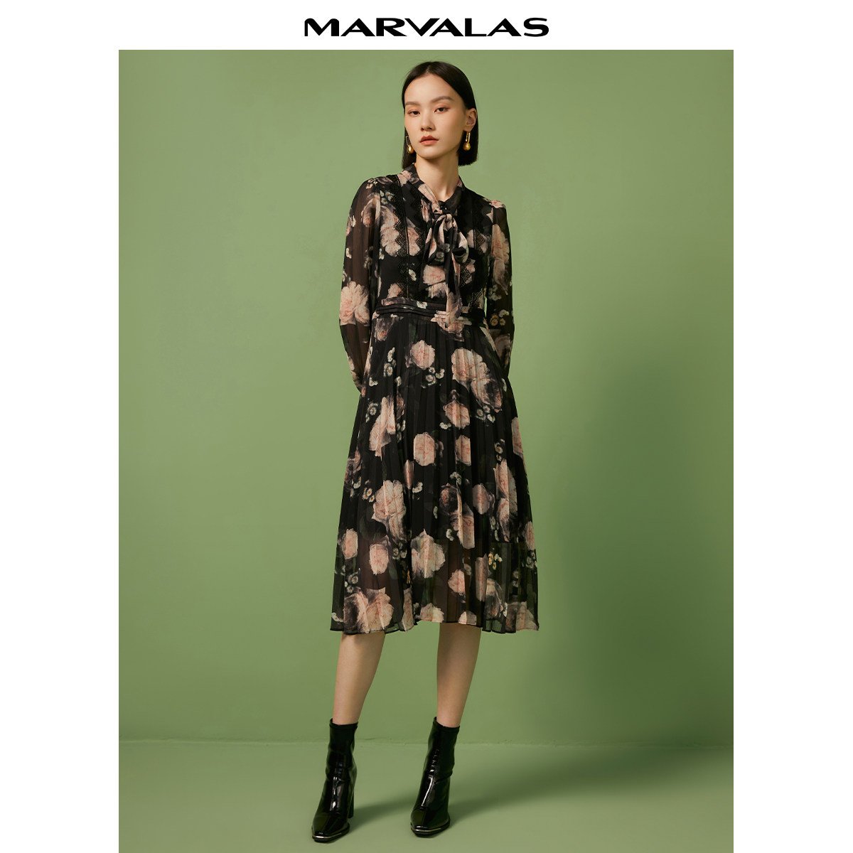 曼德诗印花连衣裙女2025春季新品气质雪纺压褶中长裙法式复古裙,淘宝优惠券,粉丝福利购,淘宝优惠卷