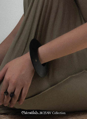 奇虚乐Chicxūlab 崇阿Alp 纯手工黑檀木飞碟手镯｜定制款