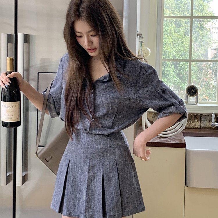 实拍2025春夏新款通勤仿牛仔衬衫上衣女小众百褶短裙半裙两件套装 - 图2