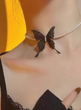 网纱蝴蝶珍珠项链短款