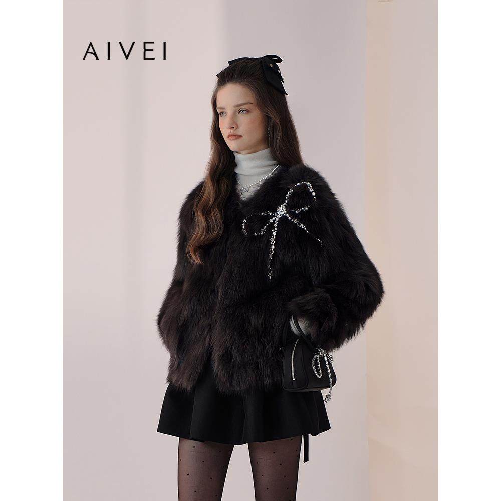 AIVEI欣贺艾薇2025冬季新千金风水钻进口狐狸毛皮草外套XRV60001,淘宝优惠券,粉丝福利购,淘宝优惠卷