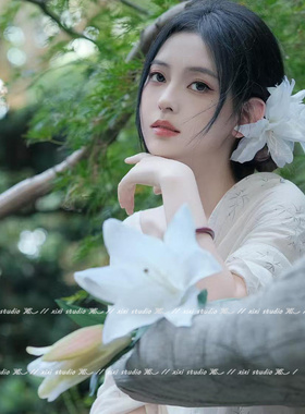 新中式白色百合花朵抓夹高级感