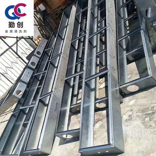 四合一磷化液QC-526钢铁除油除锈磷化液防锈剂金属防腐工业除油剂 - 图1