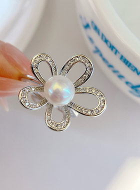 小花戒指 生活要有所爱才能有所期待 戴在你指尖爱 天然淡水珍珠