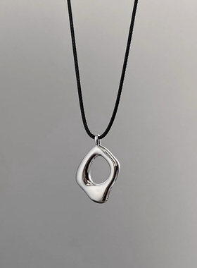 新款简约百搭设计感气质小众项链