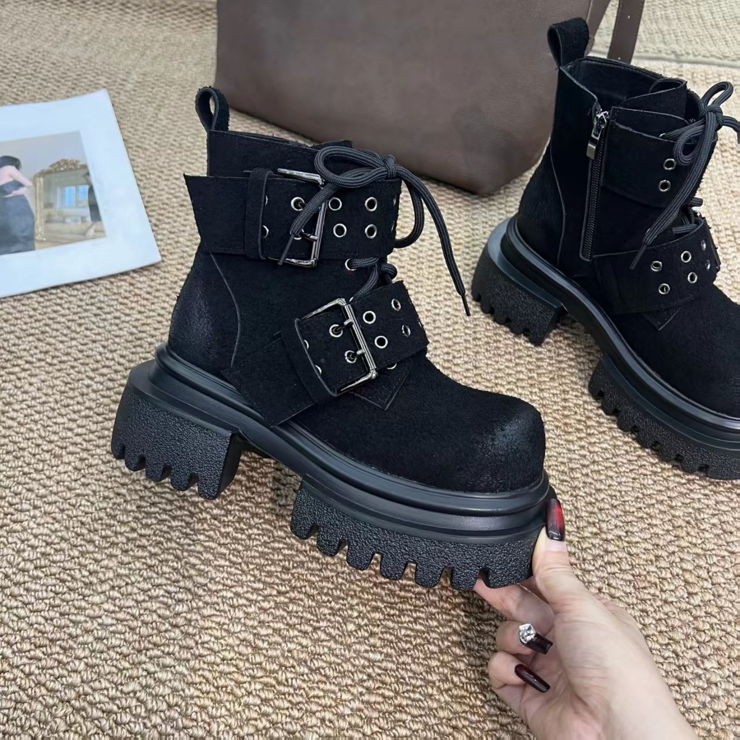 2025秋冬新款复古擦色做旧短筒马丁靴女松糕厚底系带时尚西部靴子,淘宝优惠券,粉丝福利购,淘宝优惠卷