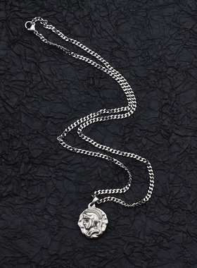 钛钢做旧军人头像短袖吊坠项链