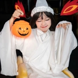 Юань Сянкин такая же Хэллоуинская одежда, потому что милый призрак Садако Зомби, одетый в костюм призрачного стиля Смешная обруча головного убора