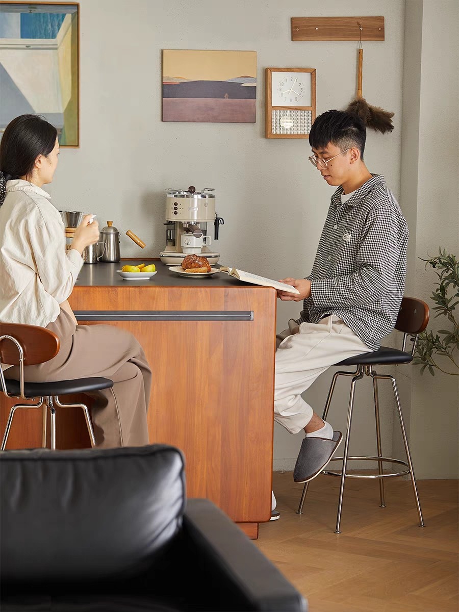 复古吧台椅家用靠背高脚凳子北欧实木小户型简约铁艺碳素钢高椅子,淘宝优惠券,粉丝福利购,淘宝优惠卷