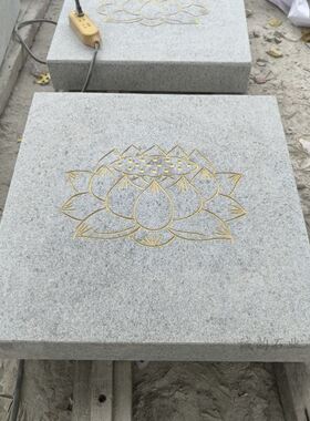 石雕石头拜垫拜墩 寺庙佛堂磕头雕刻莲花图案铺地石板 莲花石跪垫