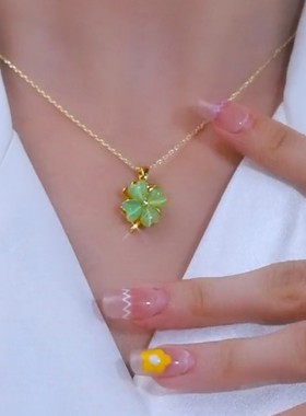 新款潮绿色猫眼石四叶草项链女四叶草耳钉戒指可旋转锁骨链礼物