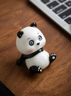 创意可爱卡通陶瓷熊猫小摆件客厅酒柜办公室桌面摆设汽车载工艺品
